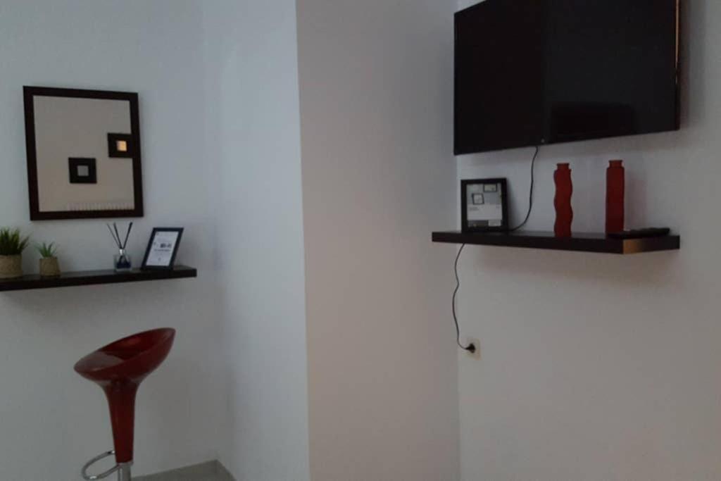 Apartment In The Heart Of The City 5 Лариса Екстер'єр фото